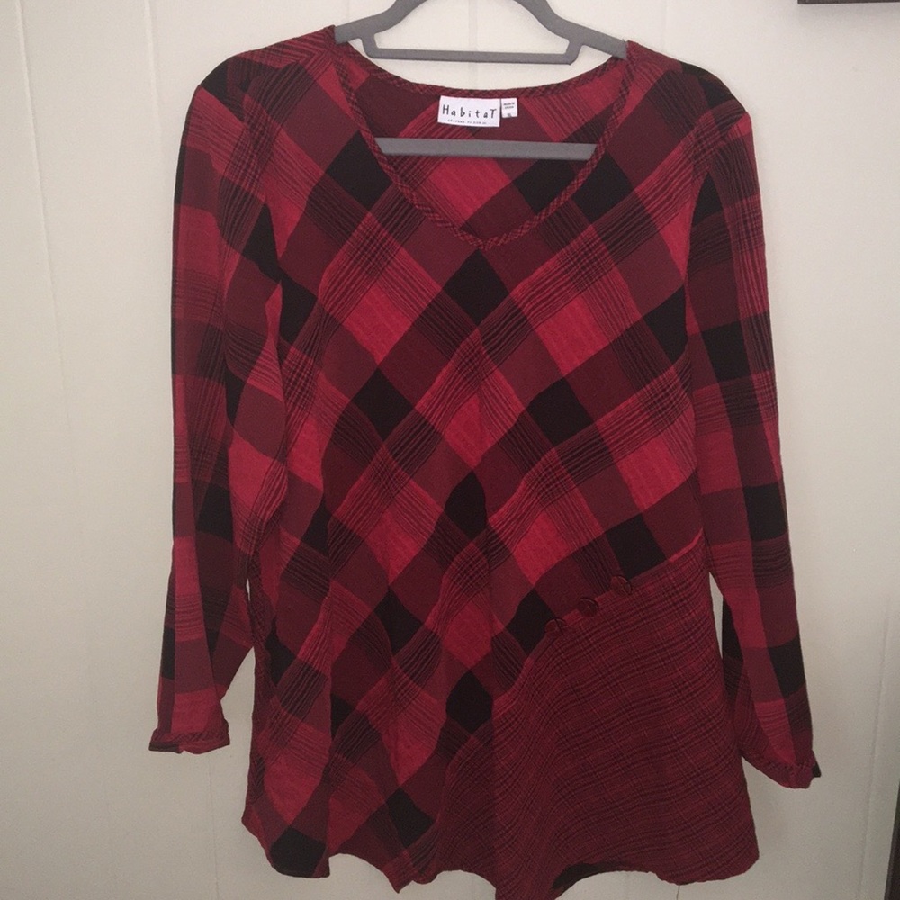 Habitat “clothes to live in” Top